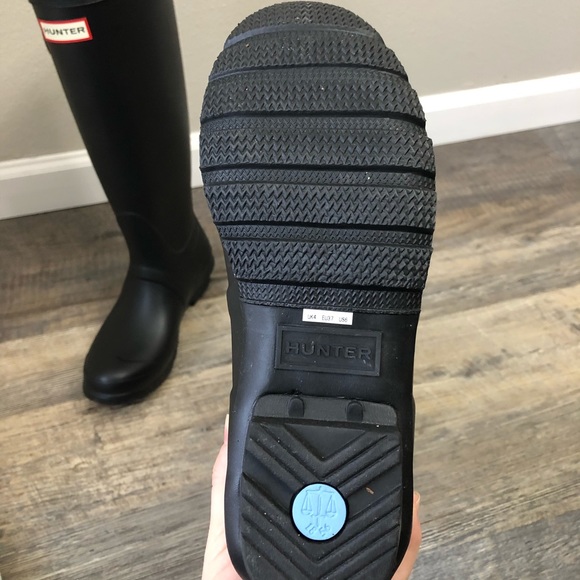 Hunter tall black rainboots - Picture 3 of 6